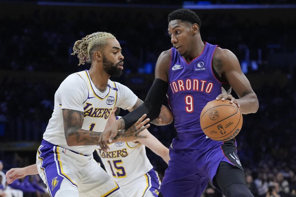 一个年轻而 一个年轻而